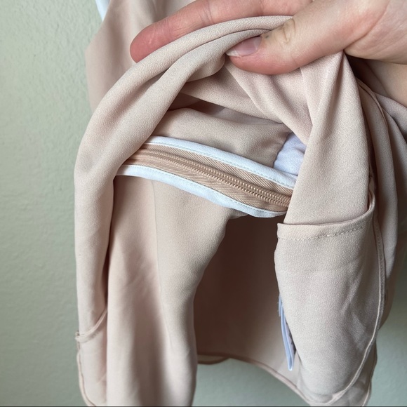 BCBG Double Layer Sleeveless Blouse - Picture 7 of 8